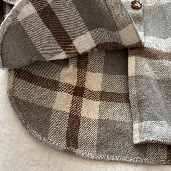 Women’s Thick Flannel Plaid Button-Up Jacket/Shirt - Picture 3 of 7